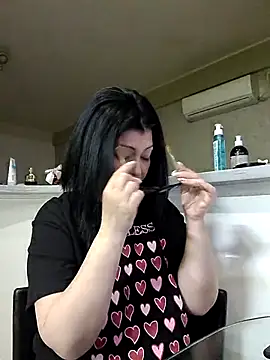 Milf Abigail online show from April 2026 01:32:01 AM