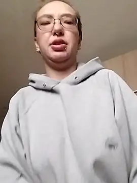 Snapshot of Isabella_Geney chatting on December 2025 02:34:02 PM Isabella Geney online show from December 2025 02:34:02 PM