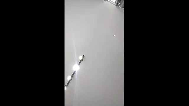 UncutToyBoy23cm online show from December 2025 09:01:01 PM