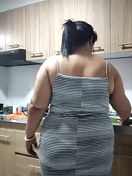 Snapshot of Mia_Adell_11 chatting on February 2025 06:57:01 AM Mia Adell 11 online show from February 2025 06:57:01 AM