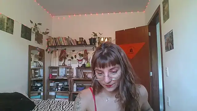 SweetyBabyDemon online show from December 2024 08:22:01 PM