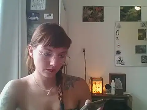 SweetyBabyDemon online show from December 2024 08:13:01 PM