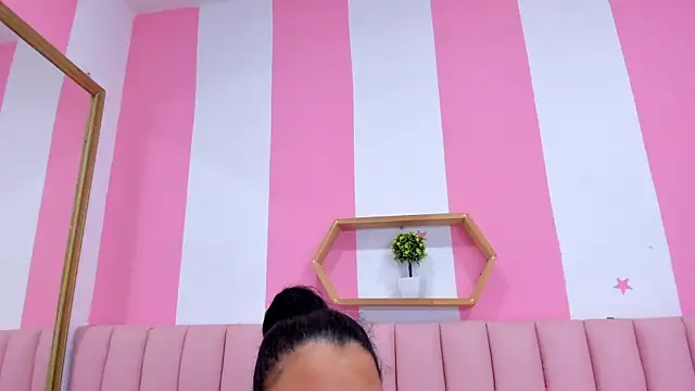 ISABELLA 020 online show from March 2025 11:09:02 AM