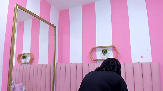 ISABELLA 020 online show from March 2025 11:53:01 AM