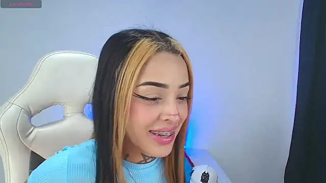 Snapshot of anubis_lion chatting on April 2026 08:39:02 PM anubis lion online show from April 2026 08:39:02 PM