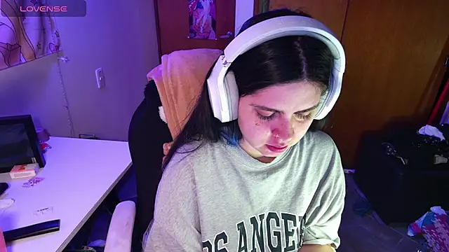 Vallolet Spencer online show from January 2025 05:34:02 AM