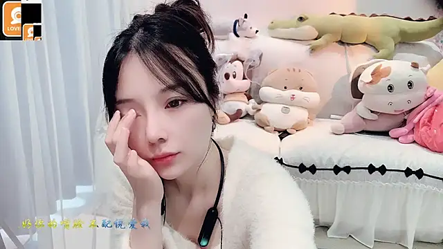 Snapshot of AKiKi711 chatting on October 2025 04:46:01 AM AKiKi711 online show from October 2025 04:46:01 AM