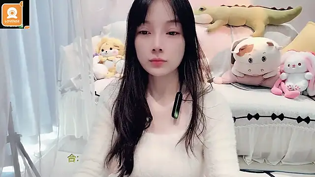 Snapshot of AKiKi711 chatting on October 2025 04:18:02 AM AKiKi711 online show from October 2025 04:18:02 AM