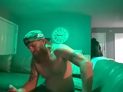 Snapshot of whitehammer94u chatting on November 2025 04:00:01 AM whitehammer94u online show from November 2025 04:00:01 AM