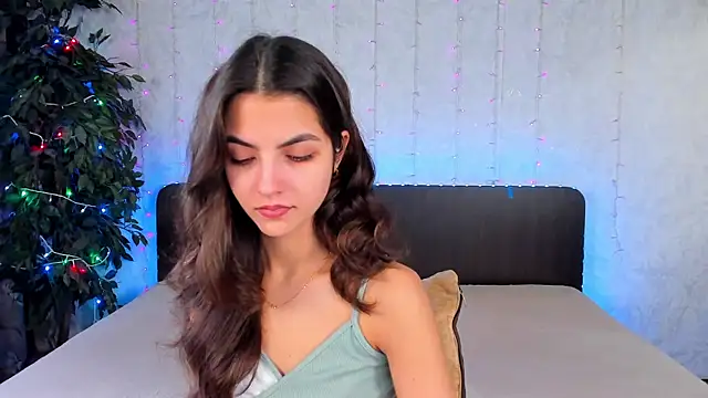 Milana Crystal  online show from January 2025 08:22:01 AM