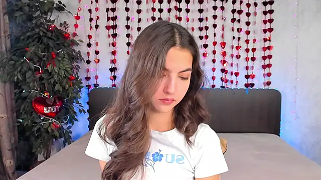 Milana Crystal  online show from February 2025 08:17:01 AM