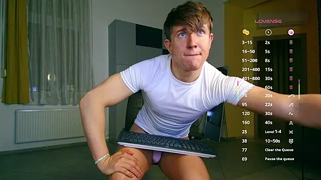 Snapshot of ChristianLevine_ chatting on November 2025 05:38:01 AM ChristianLevine online show from November 2025 05:38:01 AM