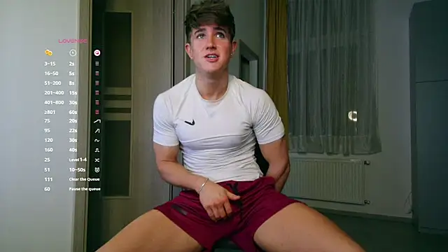 Snapshot of ChristianLevine_ chatting on November 2025 07:29:02 PM ChristianLevine online show from November 2025 07:29:02 PM