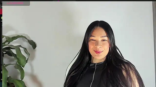 Snapshot of bella_hadid1_ chatting on March 2025 04:03:02 AM bella hadid1  online show from March 2025 04:03:02 AM
