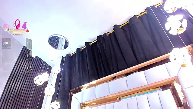 SarayRoyse online show from March 2026 07:31:01 PM