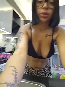 Esmertarcinim online show from December 2025 09:18:01 AM