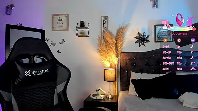 devlin violett online show from September 2025 12:00:02 AM