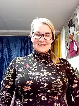 irinamaux online show from April 2026 04:04:01 PM