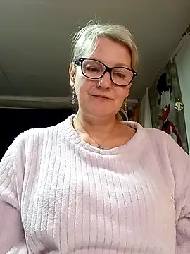 irinamaux online show from April 2026 01:42:02 AM