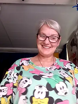 irinamaux online show from June 2026 07:32:02 AM