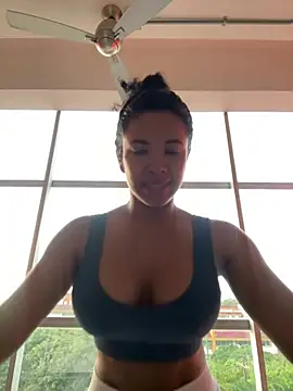 Snapshot of Brunettexio chatting on January 2025 11:35:01 AM Brunettexio online show from January 2025 11:35:01 AM