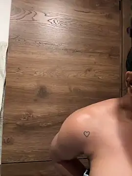 Snapshot of Brunettexio chatting on February 2025 02:49:01 AM Brunettexio online show from February 2025 02:49:01 AM