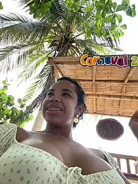 Snapshot of Brunettexio chatting on March 2025 08:08:01 PM Brunettexio online show from March 2025 08:08:01 PM