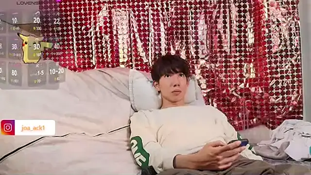 Snapshot of Levii_Ackermann chatting on February 2025 08:36:02 PM Levii Ackermann online show from February 2025 08:36:02 PM