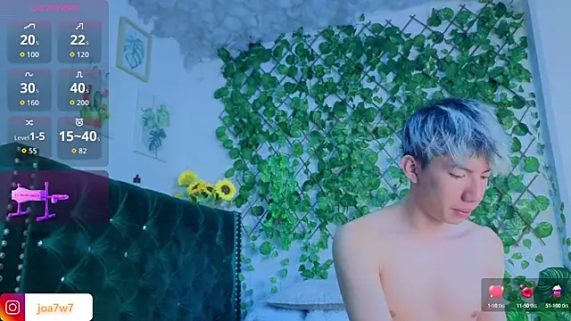 Snapshot of Levii_Ackermann chatting on September 2025 02:18:02 PM Levii Ackermann online show from September 2025 02:18:02 PM