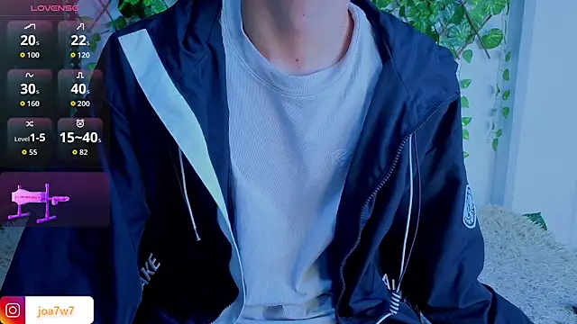 Snapshot of Levii_Ackermann chatting on September 2025 12:43:02 PM Levii Ackermann online show from September 2025 12:43:02 PM