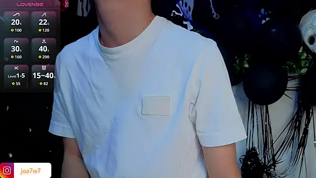 Snapshot of Levii_Ackermann chatting on November 2025 09:16:02 PM Levii Ackermann online show from November 2025 09:16:02 PM