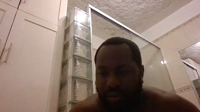 Snapshot of Bighood_T chatting on June 2026 06:04:01 AM Bighood T online show from June 2026 06:04:01 AM