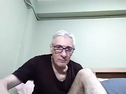 BIGUNCUTHARDCOCK online show from October 2025 05:05:02 AM