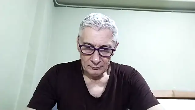 BIGUNCUTHARDCOCK online show from December 2025 01:25:01 AM