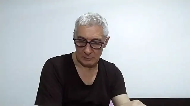 BIGUNCUTHARDCOCK online show from April 2026 02:00:01 PM