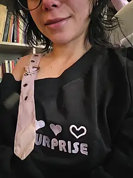 loIijanne online show from July 2026 06:17:02 PM