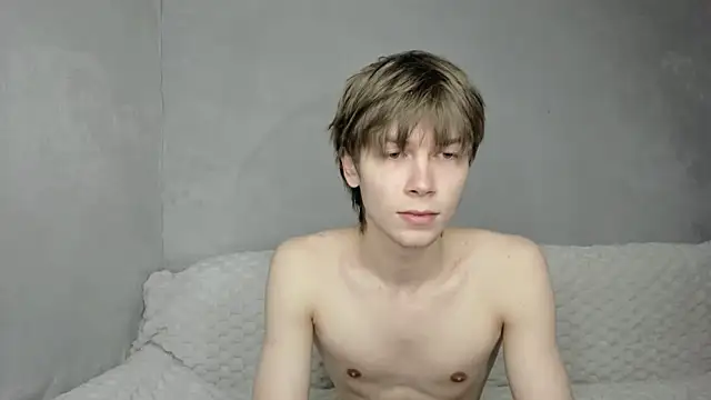 Makentoshi  online show from April 2026 02:16:02 AM