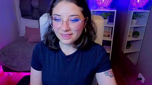 phoenixxxx777 online show from August 2026 05:01:01 PM