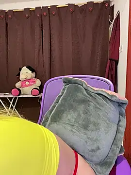 CristalGmez online show from June 2026 01:50:01 AM