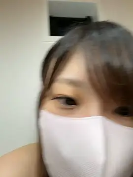 Snapshot of hi---chan- chatting on July 2026 08:08:01 PM hi---chan- online show from July 2026 08:08:01 PM