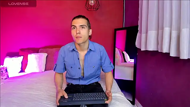  Tattoo Couple online show from November 2025 01:00:01 PM