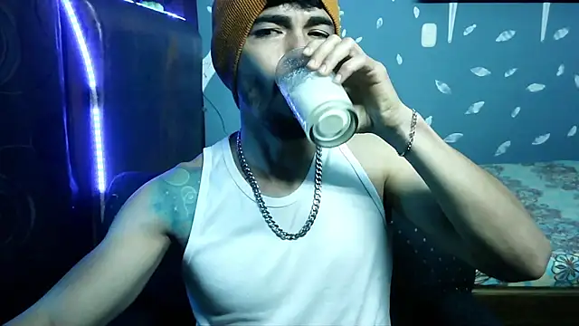 ponzothc online show from April 2026 08:50:01 PM