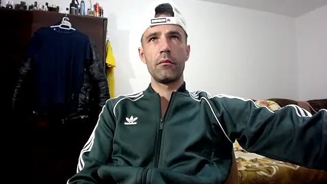 Snapshot of I_like_older_menn chatting on March 2026 06:08:02 AM I like older menn online show from March 2026 06:08:02 AM