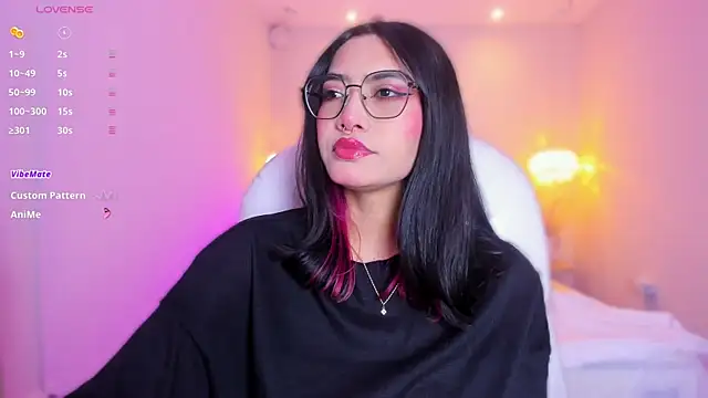 AzuraKindong online show from April 2026 11:52:01 AM