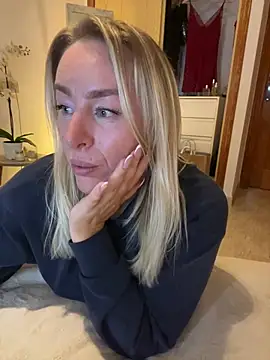 Snapshot of ChristyAdair chatting on January 2025 01:32:02 AM ChristyAdair online show from January 2025 01:32:02 AM