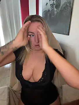 Snapshot of ChristyAdair chatting on March 2025 09:40:01 AM ChristyAdair online show from March 2025 09:40:01 AM