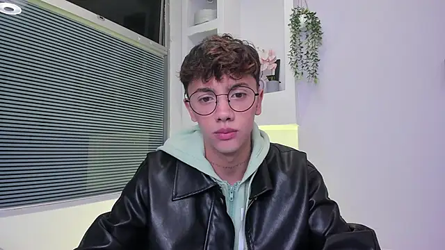 Tomy Rox online show from March 2026 03:28:02 AM