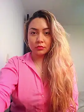 Lufer doll online show from January 2026 10:46:02 PM