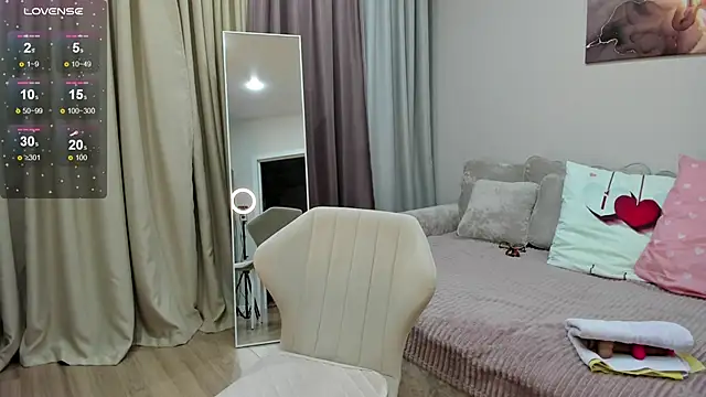 Snapshot of Adele_Rimm chatting on April 2026 04:54:02 PM Adele Rimm online show from April 2026 04:54:02 PM