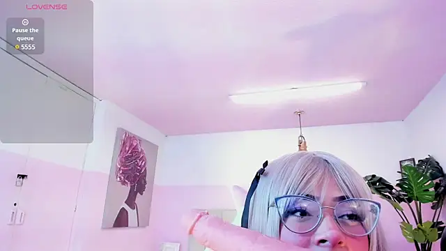 Red lady online show from February 2025 03:56:02 AM